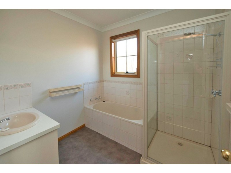 21 High Street, Lake Wendouree VIC 3350