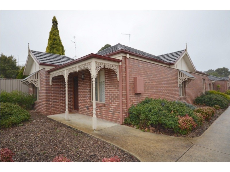 6/324 Peel Street North, Black Hill VIC 3350