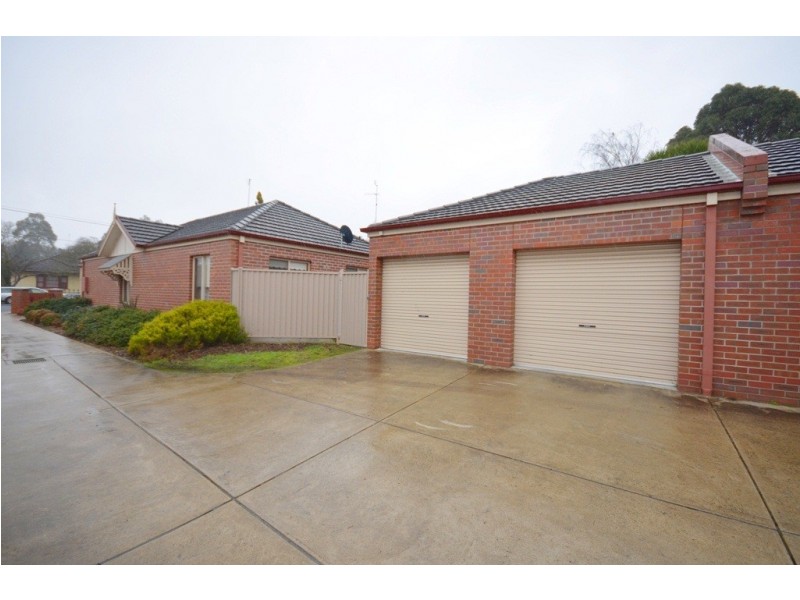 6/324 Peel Street North, Black Hill VIC 3350