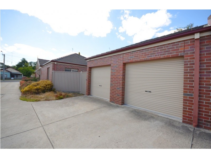 6/324 Peel Street North, Black Hill VIC 3350