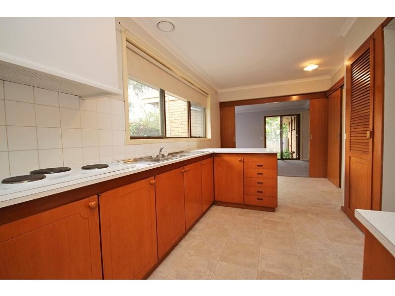 6 Warrina Drive, Delacombe VIC 3356