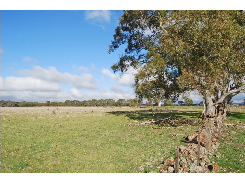 240-280 Kierces Road, Clunes VIC 3370