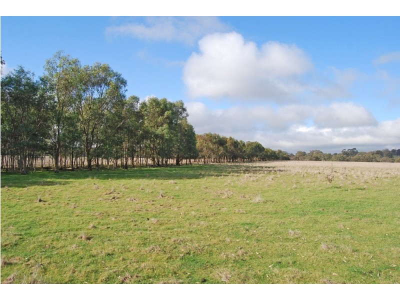 240-280 Kierces Road, Clunes VIC 3370