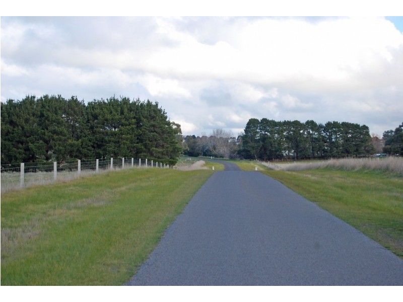 240-280 Kierces Road, Clunes VIC 3370