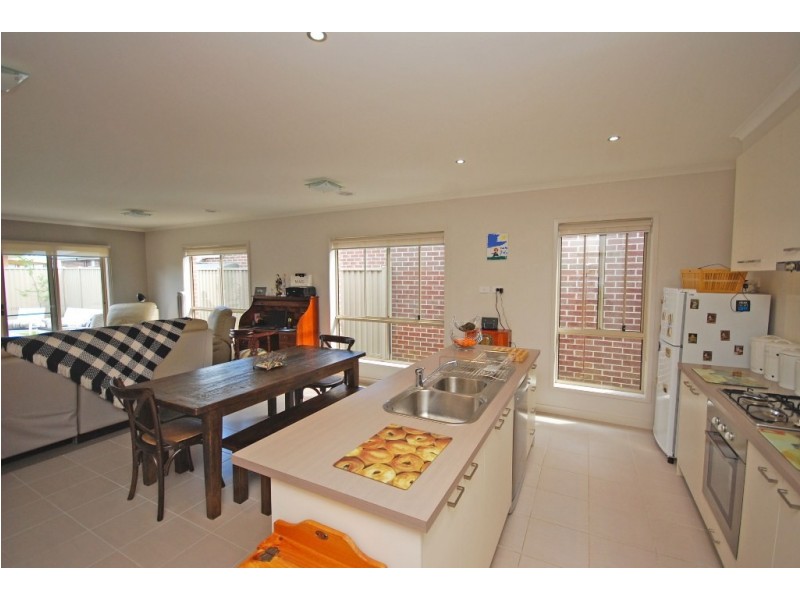 44 Clovedale Avenue, Alfredton VIC 3350