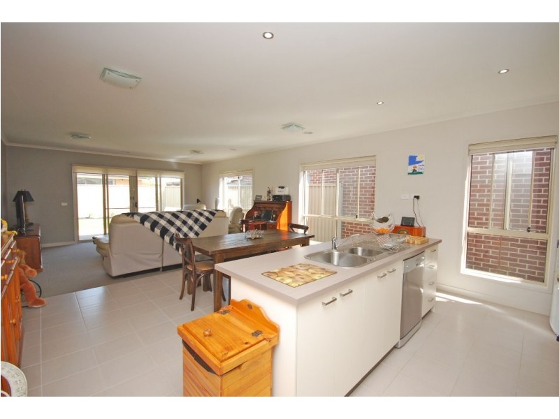 44 Clovedale Avenue, Alfredton VIC 3350