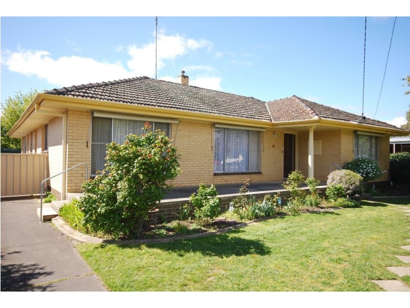 17 Ningana Street, Alfredton VIC 3350