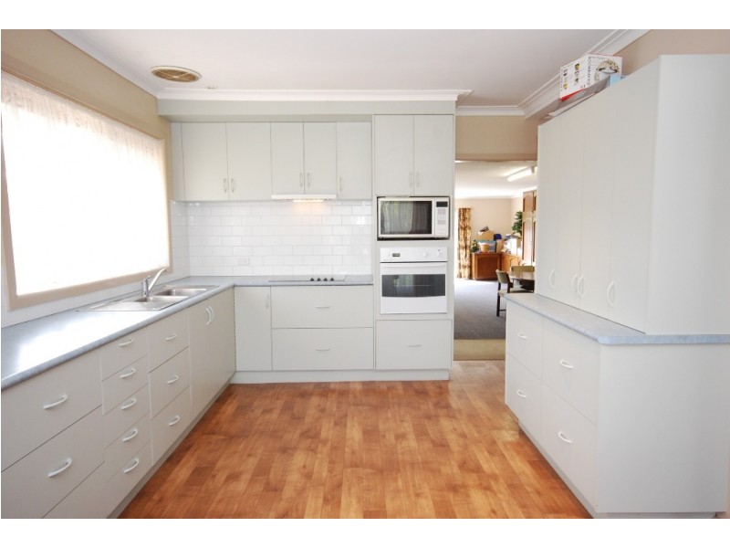 17 Ningana Street, Alfredton VIC 3350