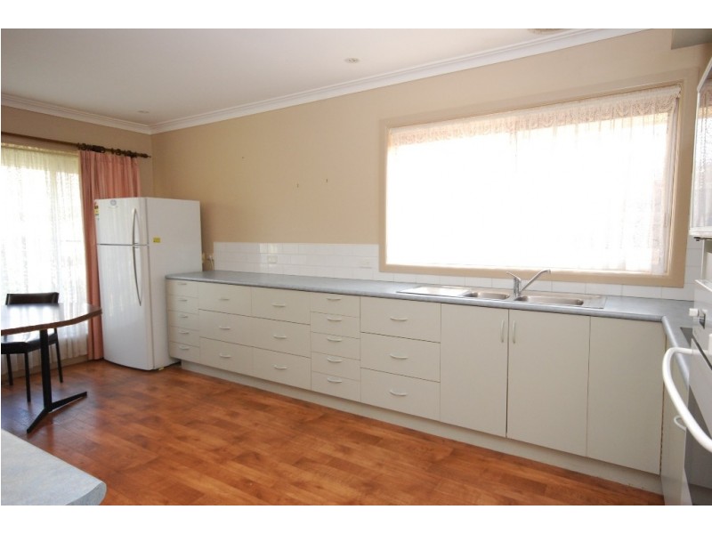 17 Ningana Street, Alfredton VIC 3350