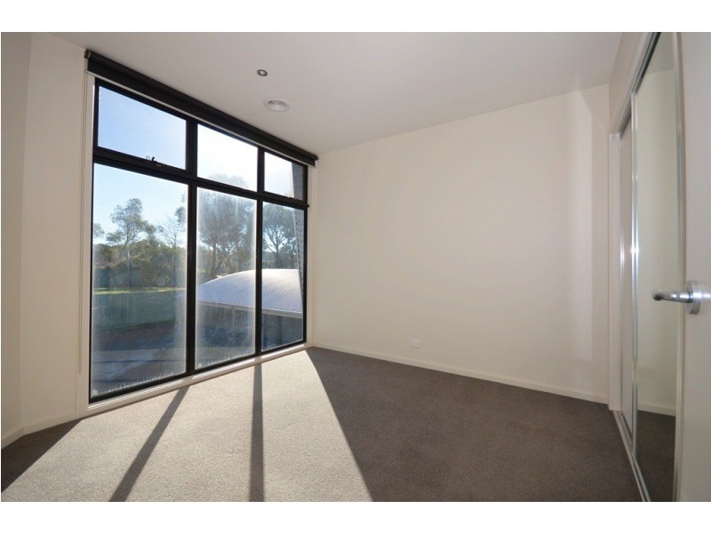1/10 Brooksbank Court, Black Hill VIC 3350