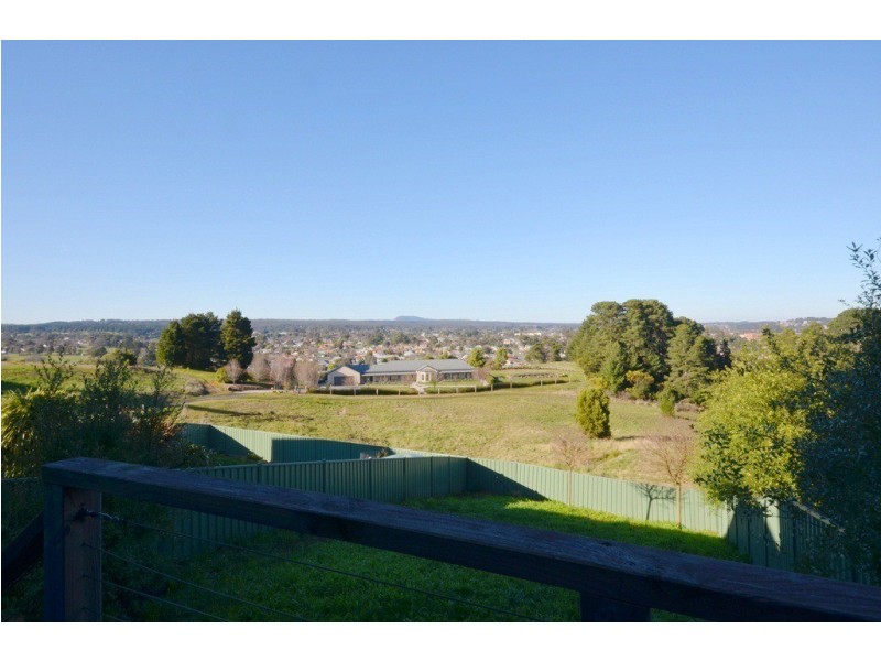 1/10 Brooksbank Court, Black Hill VIC 3350