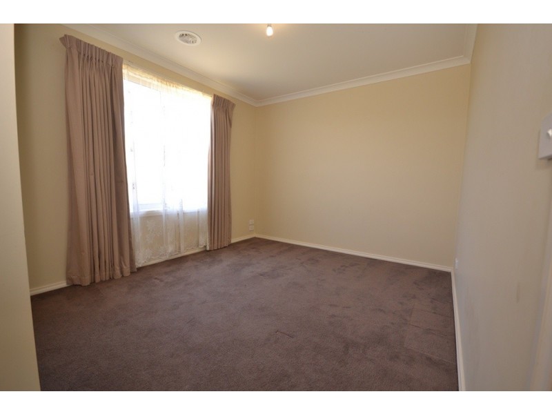 28 Josephine Way, Sebastopol VIC 3356