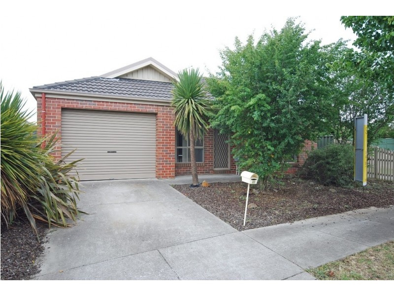 20 Domain Gardens, Sebastopol VIC 3356