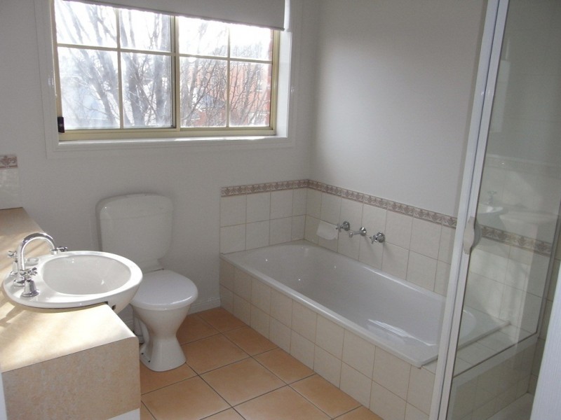 205 Neill Street, Soldiers Hill VIC 3350