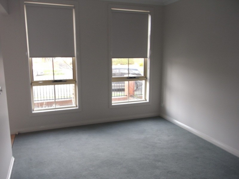 205 Neill Street, Soldiers Hill VIC 3350