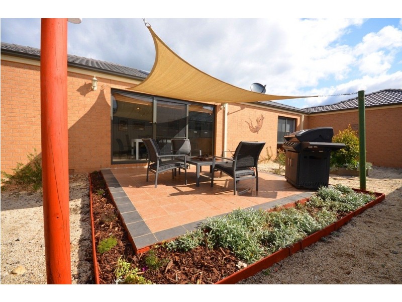 18 Jess Way, Sebastopol VIC 3356