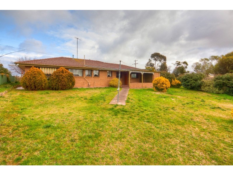 61 Talbot Road, Clunes VIC 3370