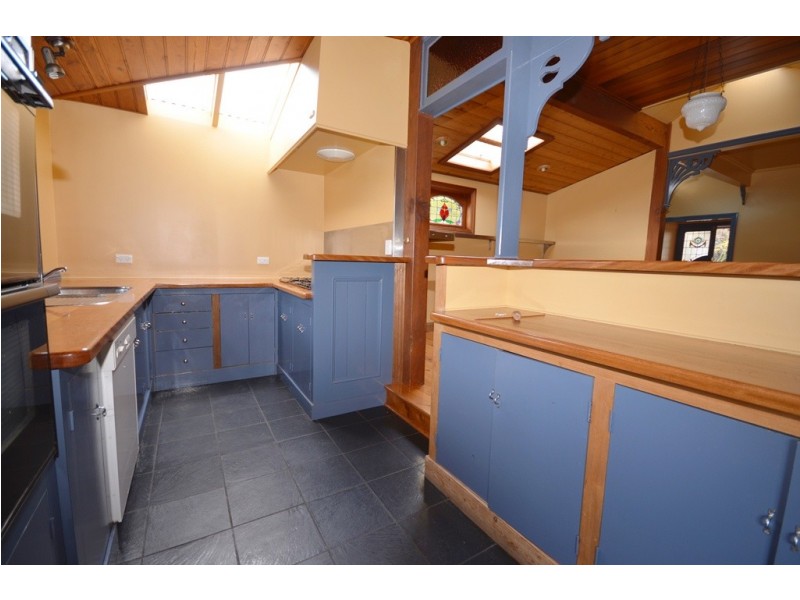 202 Cobden Street, Mount Pleasant VIC 3350