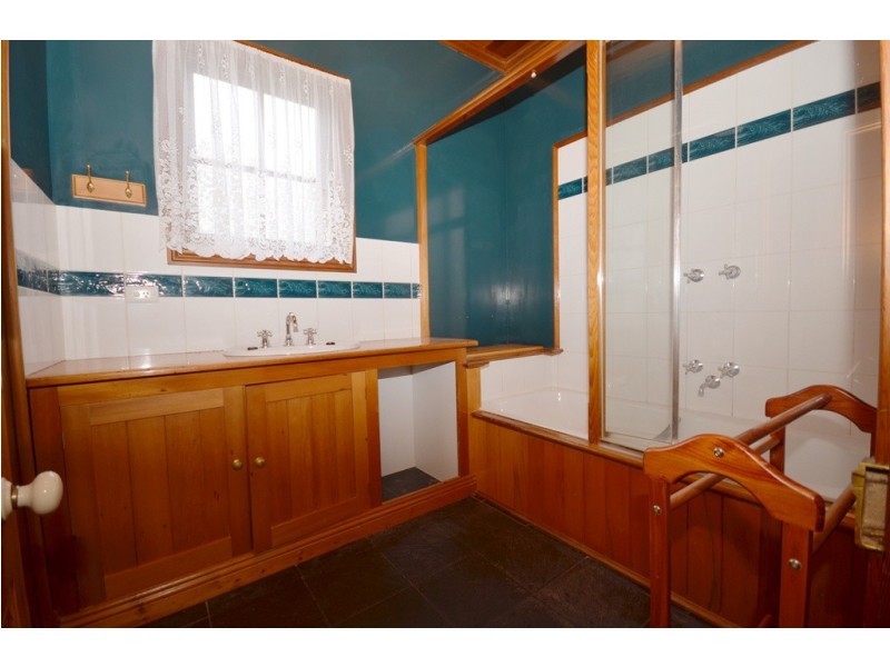 202 Cobden Street, Mount Pleasant VIC 3350