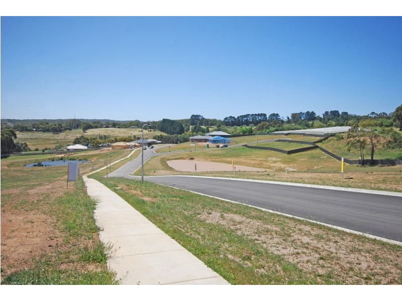 28 (Lot 53) Willowbank Way, Brown Hill VIC 3350
