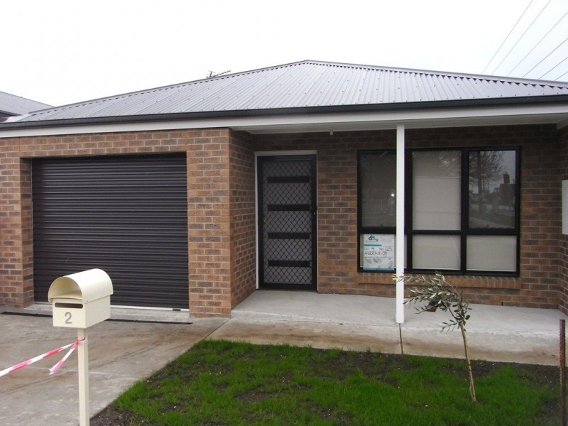 2 Vickers Street, Sebastopol VIC 3356
