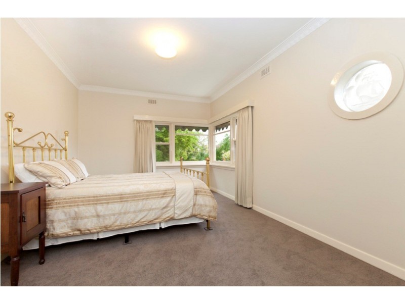 218 Gregory Street, Soldiers Hill VIC 3350