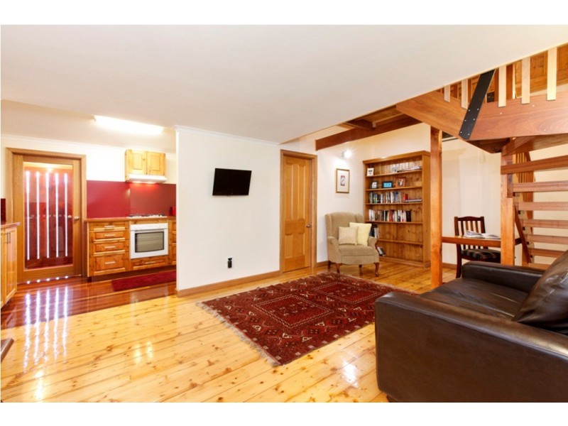 218 Gregory Street, Soldiers Hill VIC 3350