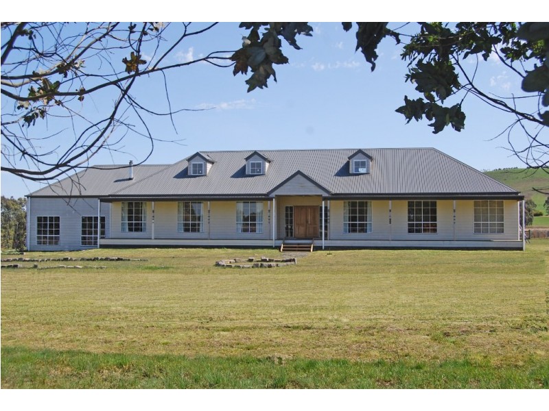 3 Brougham Street, Gordon VIC 3345