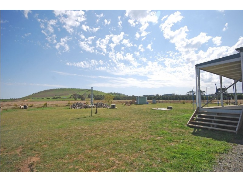 3 Brougham Street, Gordon VIC 3345