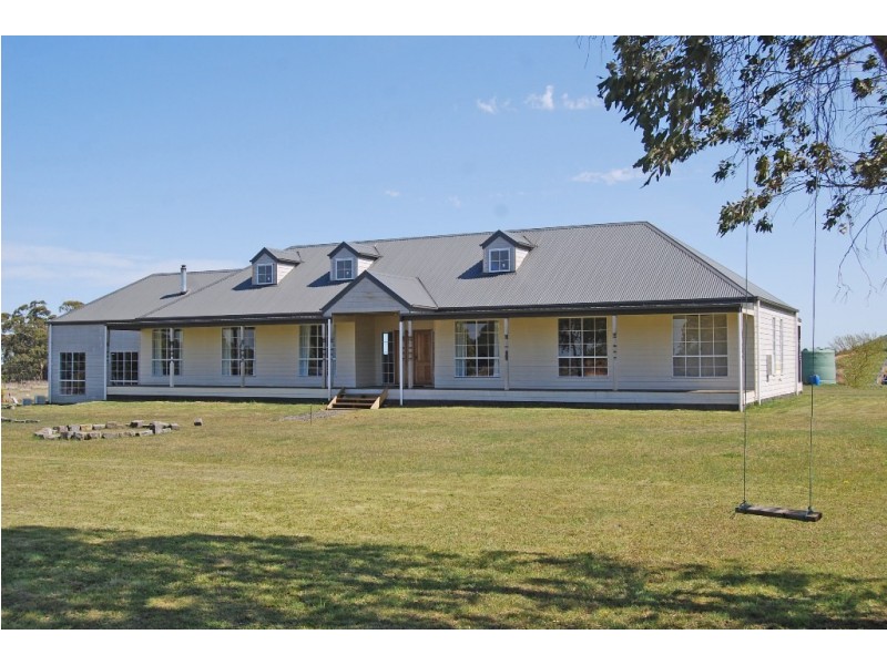 3 Brougham Street, Gordon VIC 3345