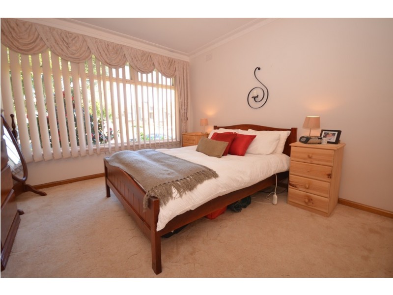 9 Gordonia Court, Ballarat North VIC 3350