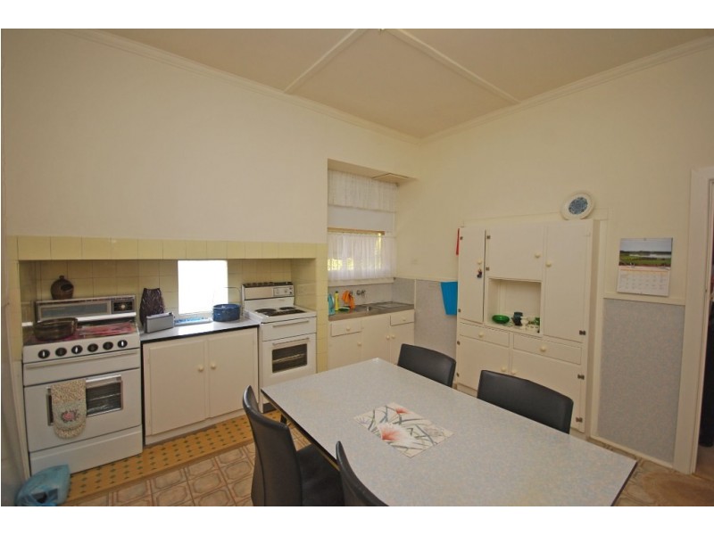 68 High Street, Lismore VIC 3324