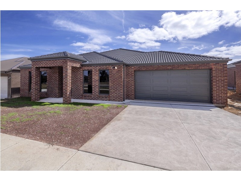 33 Horwood Drive, Canadian VIC 3350