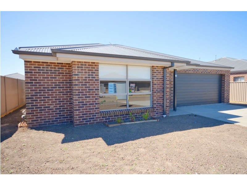 10 Duchess Drive, Delacombe VIC 3356