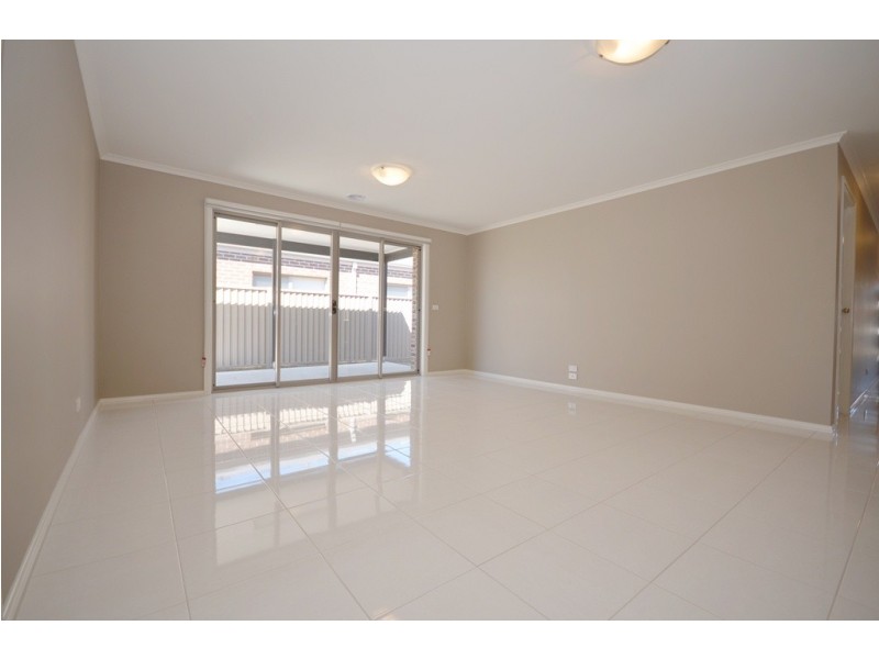 10 Duchess Drive, Delacombe VIC 3356