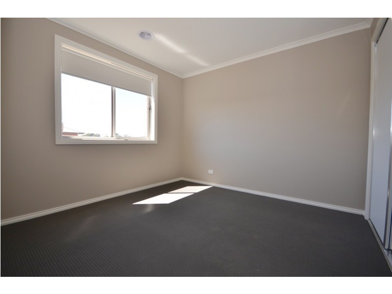 10 Duchess Drive, Delacombe VIC 3356