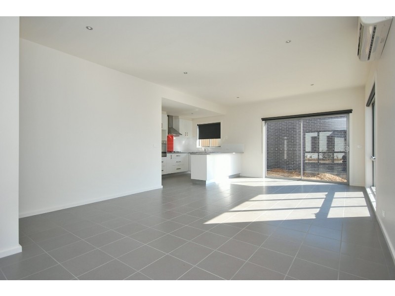 2/5 Brophy Street, Brown Hill VIC 3350