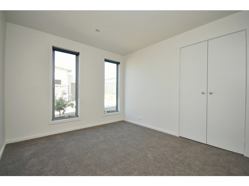 2/5 Brophy Street, Brown Hill VIC 3350