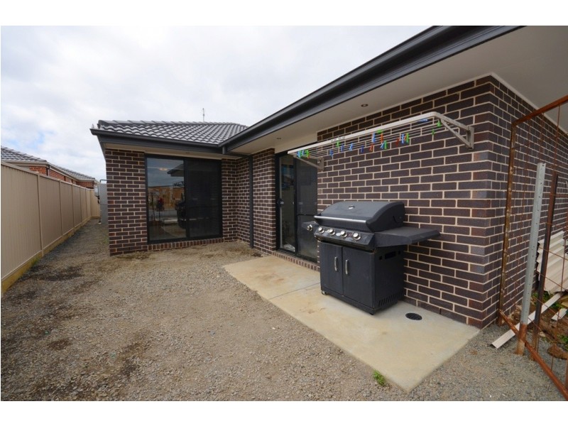 12 Ascot Gardens Drive, Delacombe VIC 3356