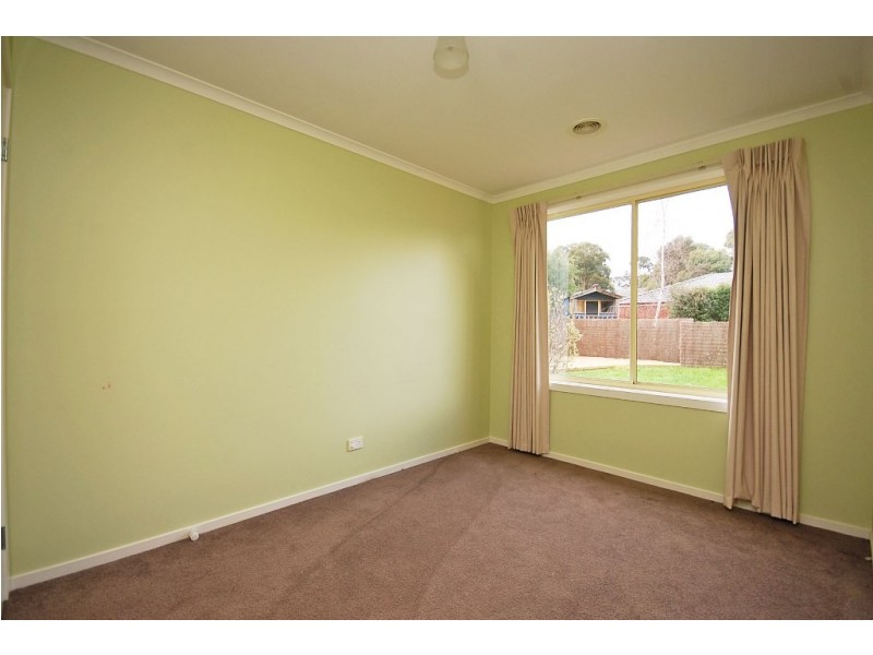 3 Oakbank Drive, Mount Helen VIC 3350