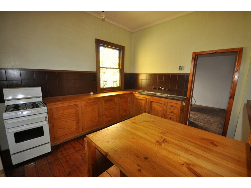 133 High Street, Avoca VIC 3467