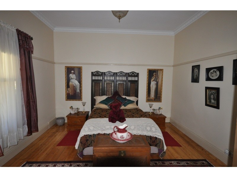 15 Faraday St, Avoca VIC 3467