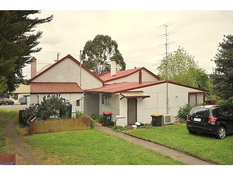 69 Main Street, Gordon VIC 3345