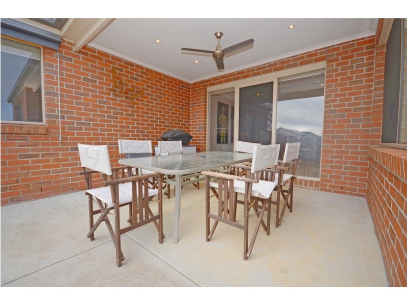 11 Horwood Drive, Canadian VIC 3350