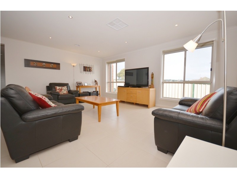 11 Horwood Drive, Canadian VIC 3350