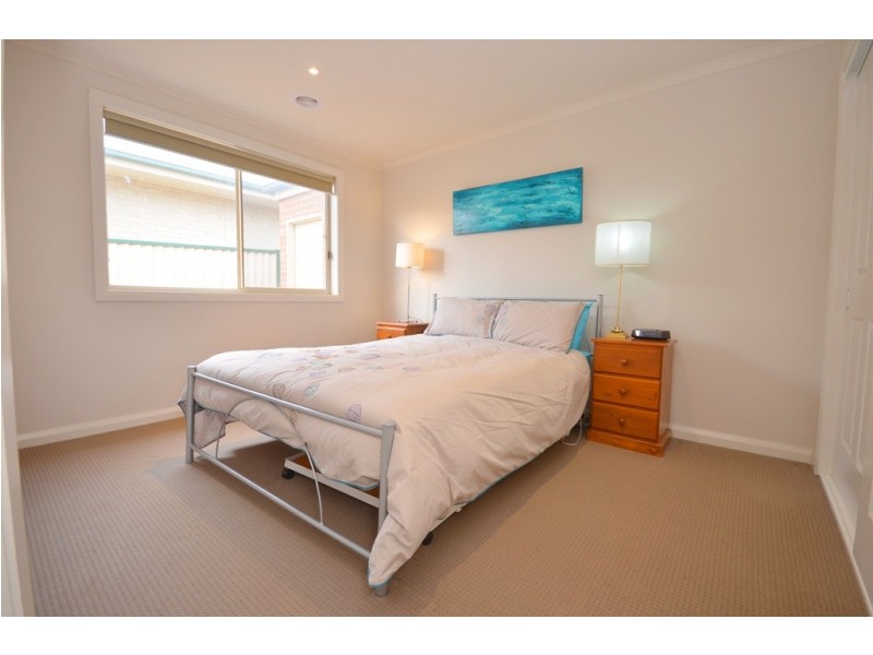 11 Horwood Drive, Canadian VIC 3350