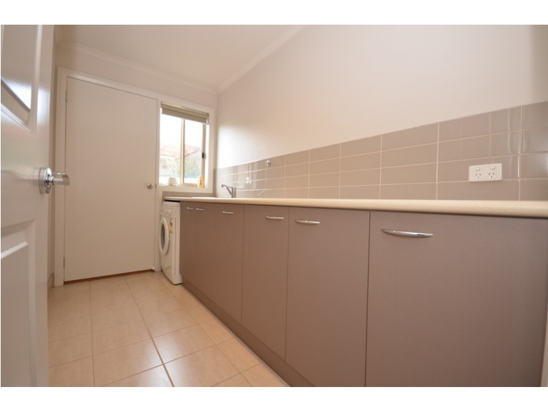 11 Horwood Drive, Canadian VIC 3350