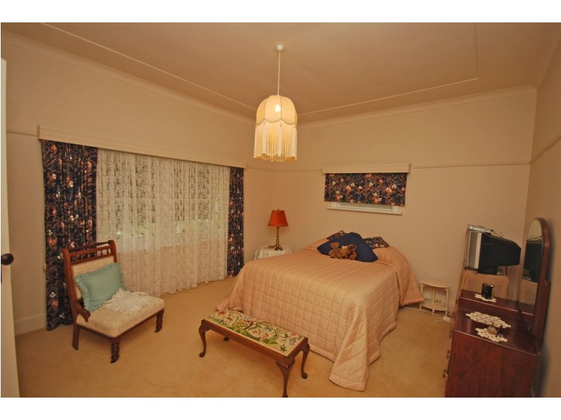 68 High St, Lismore VIC 3324