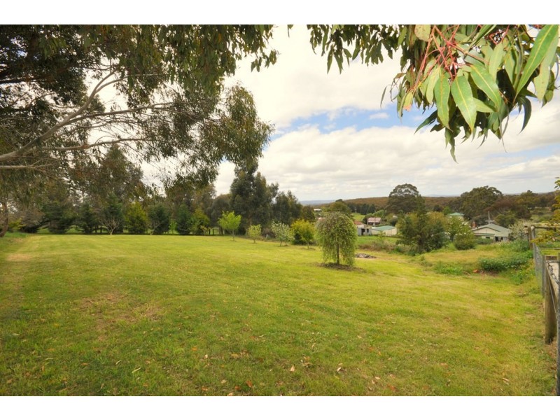 24 Carney St, Mount Egerton VIC 3352