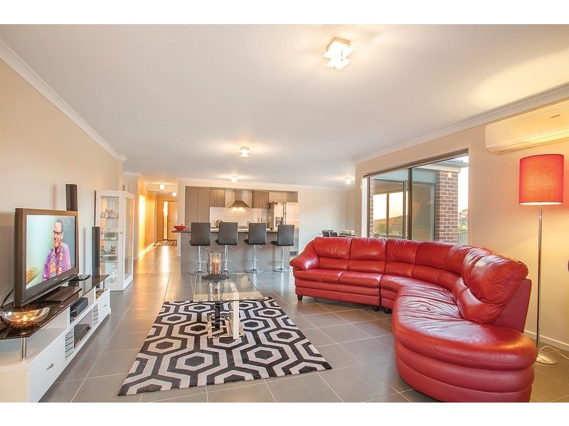 7 Willowbank Way, Brown Hill VIC 3350